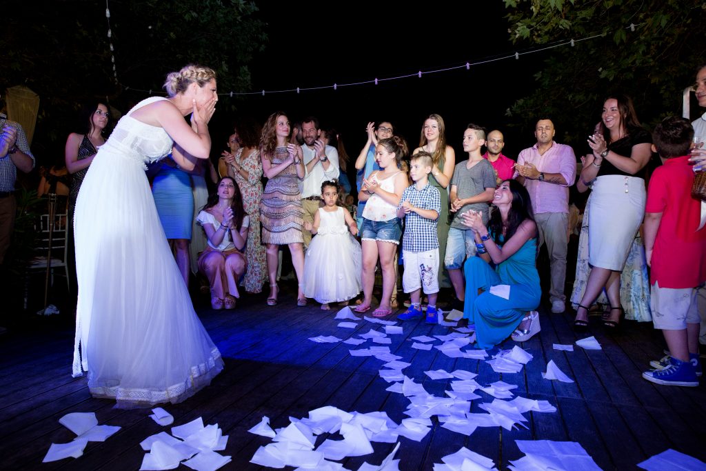 έγχρωμη φωτογραφία γάμου από τη δεξίωση