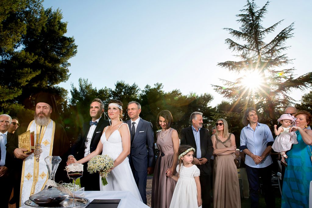 ο χορός του Ησαΐα. γάμος και βάπτιση μαζί, ο φωτογράφος γάμου παρουσιάζει μια γάμο βάπτιση στη Θεσσαλονίκη.