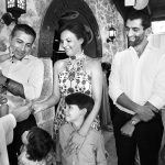 οι γονείς και οι νονοί.